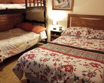 Residencia Ichik y Residencia Nha - Città del Guatemala - Camera da letto