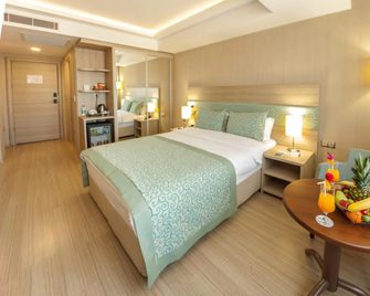 Hotel Golden Way Giyimkent - Estambul