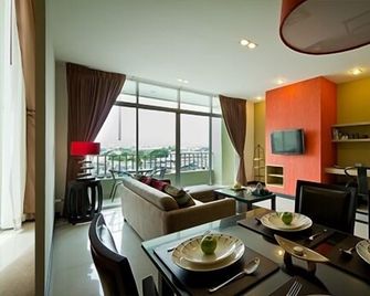 The Grand Wipanan Residence - Chiang Mai - Spisestue