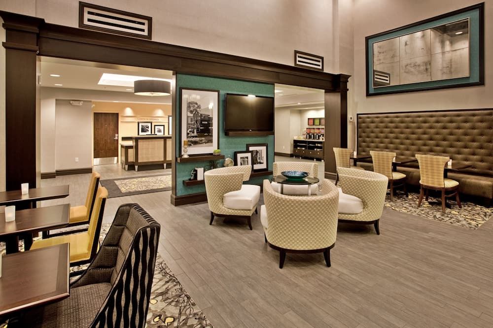 Hampton Inn & Suites Columbia South - Columbia - Oleskelutila