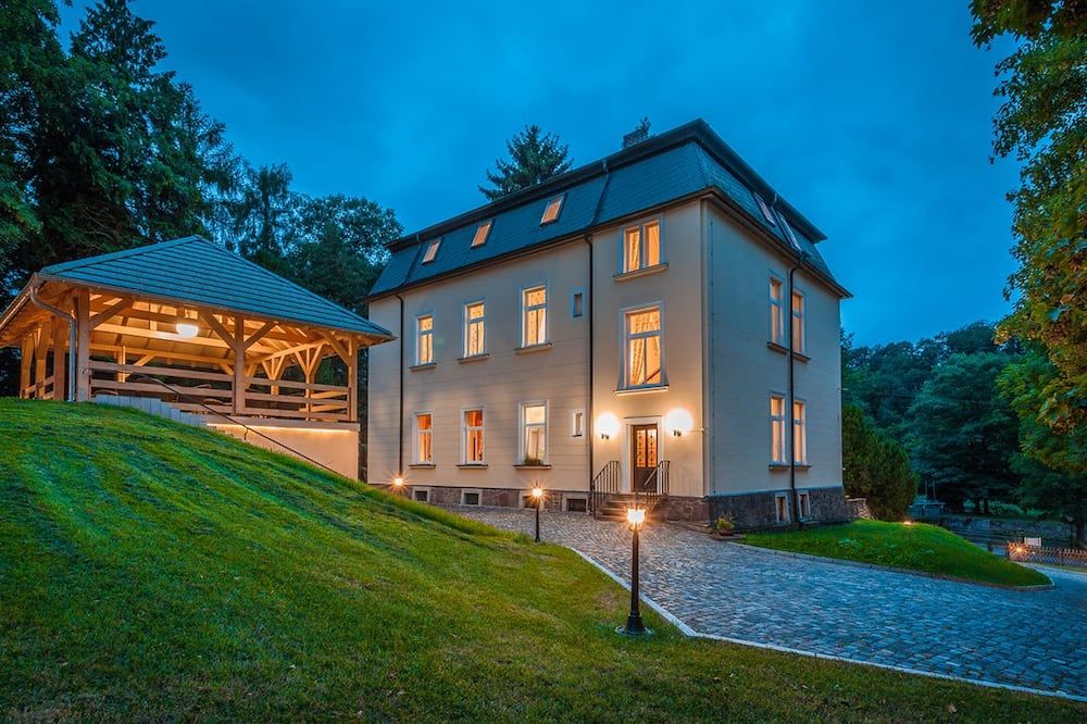 Parkhotel Muldental - Colditz - Gebäude