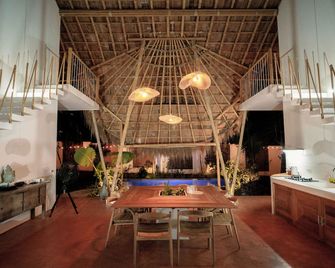 Aloe Ecological Beach & Jungle Villas - Krabi - Comedor