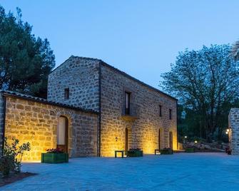 La Quercia e l'Asino - Piazza Armerina - Edificio
