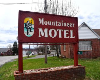 Mountaineer Motel - Mount Storm