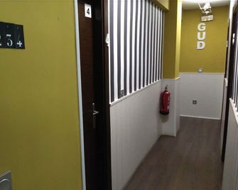 Hostal Gud Salamanca - Salamanca - Passadís