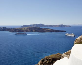 Petit Palace Suites - Mesaria