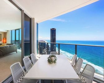 4 bedroom H Residence 25101 - 51 Levels above Hilton Hotel - Surfers Paradise - Balcon