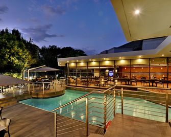 City Lodge Hotel Johannesburg Airport, Barbara Road - Johannesburg - Piscina