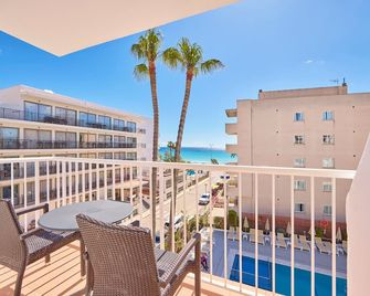 Universal Hotel Bikini - Cala Millor - Balcón