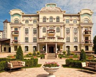 Pontos Plaza Hotel-New - 葉先圖基 - 建築