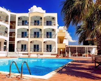 Stavros Beach Hotel - Stavros - Pool