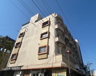 Hotel Shree Gurukrupa Dwarka - Dwārka - Edificio