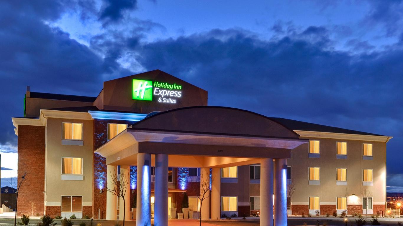 Holiday Inn Express Hotel & Suites Albuquerque Airport