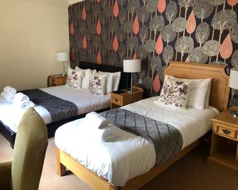 The George Inn - Windsor - Bedroom