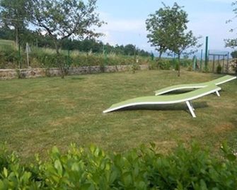 Gîte Vacances en Auvergne - Saint-Géron - Patio