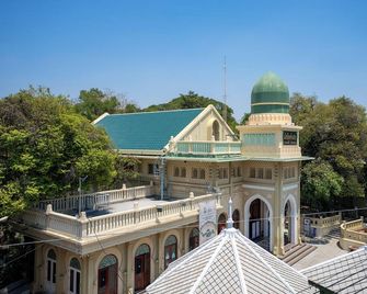 Bangluang Boutique Hotel nearby Wat Arun - Bangkok