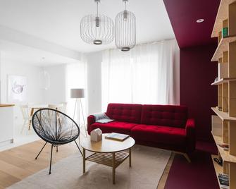 Colors Apartments - Zator - Pokój dzienny