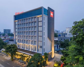 ibis Jakarta Raden Saleh - Jakarta - Building