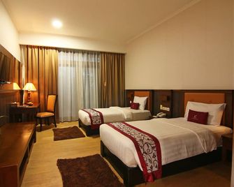 d'Emmerick Salib Putih Hotel Salatiga - Salatiga - Bedroom