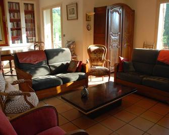 Family House In The Lot, Near Cahors. - Caillac - Sala de estar