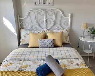 Eskdaill Place - Kettering Apartment - Kettering - Bedroom