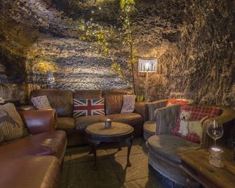 Mount Edgcumbe - Royal Tunbridge Wells - Lounge