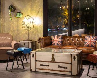 Hotel Kristal - Bentong - Sala de estar