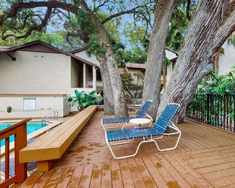 Ameila Island Plantation condo with beach access, private patio and pool - Fernandina Beach - Βεράντα