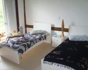 Our Refuge In Sahy - 6 Rooms / Swimming Pool / Private Street / Air Conditioning / Sauna - Praia Barra do Sahy - Bedroom