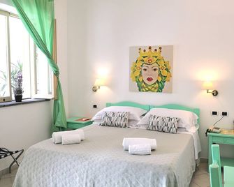 Standard Double Room - Hotel Ossidiana - Stromboli - Chambre