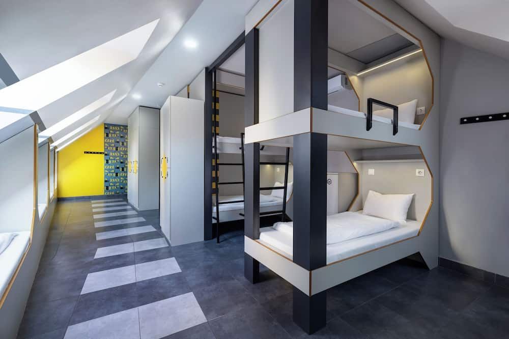 ذا هايف بارتي هوستل - بودابست - غرفة نوم