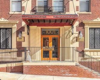 Quaint “Charm City” Condo - בולטימור - בניין