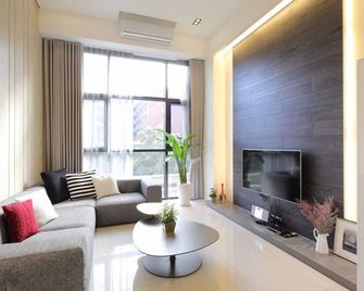 Fabulous apt! 2min MRT Technology building[Da'an C - Taipei - Salon
