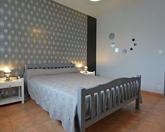 Comfortable villa with swimming pool - Saint-Victor-de-Malcap - Habitación