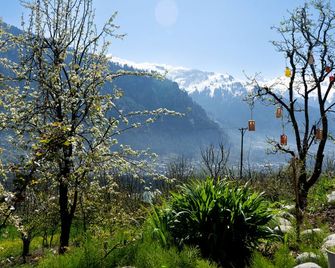 Nomadic Den Manali - Manali - Cảnh ngoài trời