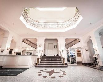 Strandhotel Kurhaus Juist - Juist - Lobby