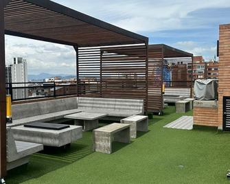 U-Go Next Living Chapinero - Terraza & Co-Working - Bogotá - Balkon