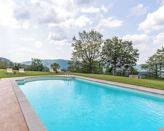 Il Serrino 2 - Pistoia - Piscina