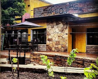 Acequias Bed and Breakfast - Chacras de Coria - Building