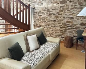 Beautiful home in Jumilhac - Jumilhac-le-Grand - Sala de estar