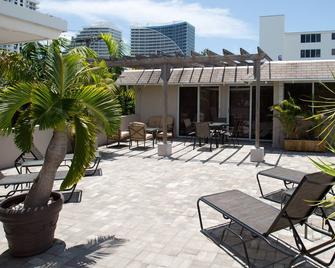 The Grand Resort & Spa, A Gay Men's Resort - Fort Lauderdale - Patio