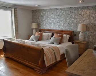 The Ferry House Inn - Sheerness