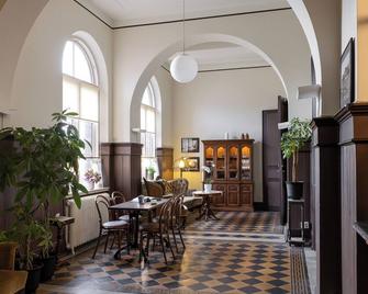 Stationen Bed & Breakfast - Ystad - Matsal