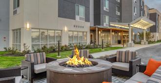 TownePlace Suites by Marriott Indianapolis Airport - Indianapolis - Patio
