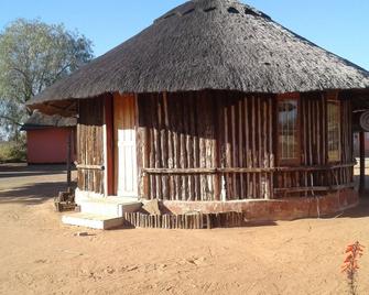 Gaetsho Lodge - Mahalapye - Habitación