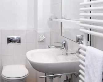 Hotel-Pension Marthahaus - Bern - Phòng tắm