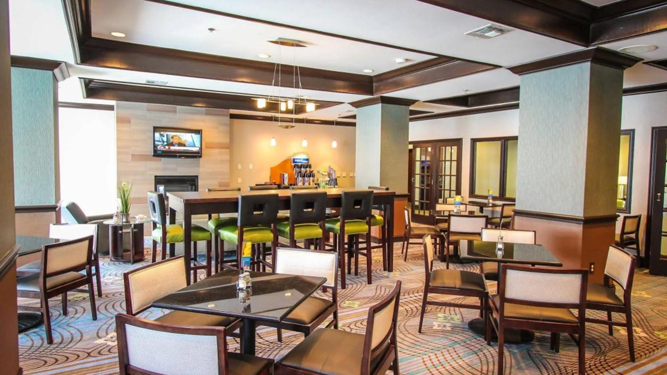 Holiday Inn Express Hotel & Suites Nacogdoches By IHG