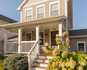 Relax at Beachwood Bliss - Enjoy your Lake Michigan Retreat! - Saint Joseph - Будівля