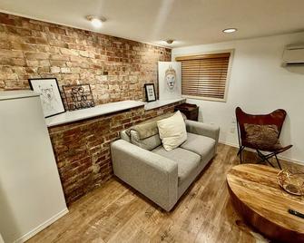 Charming Marmalade Flat in Downtown Salt Lake City - Salt Lake City - Wohnzimmer