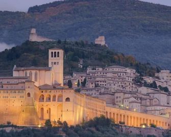 Hotel La Rocca - Assisi